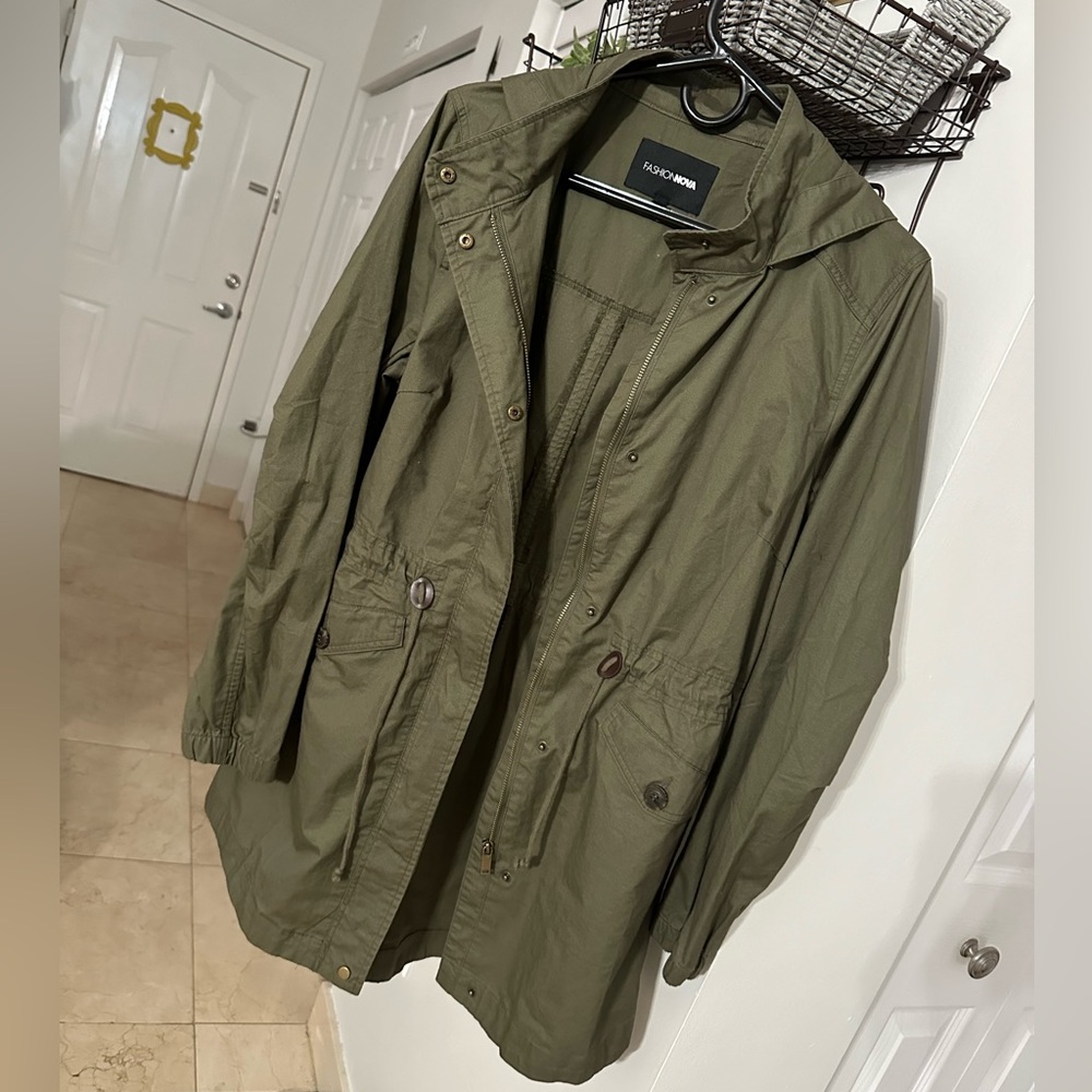 NWOT Army green jacket (over sized)